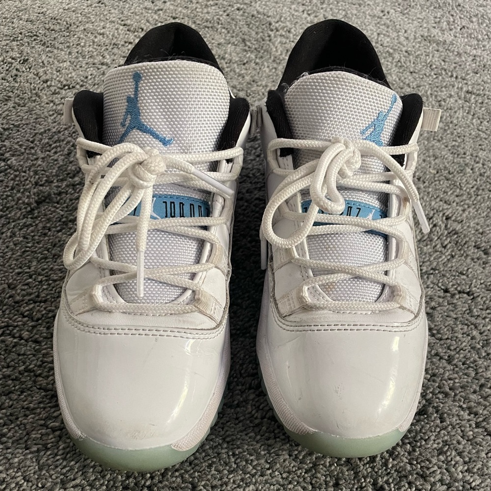 Girls Jordan Retro 11